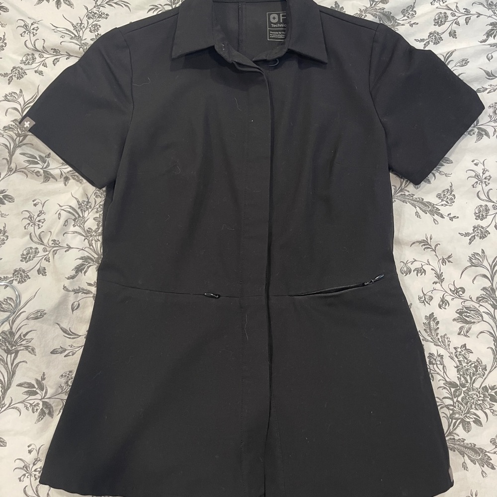 Figs Limited Edition Black Scrub Top